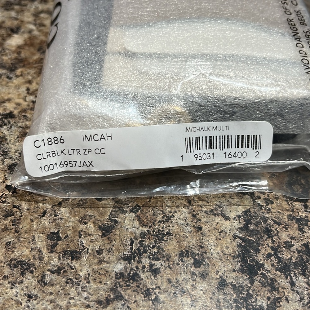 Coach Zip Card Case In Colorblock - Picture 2 of 6